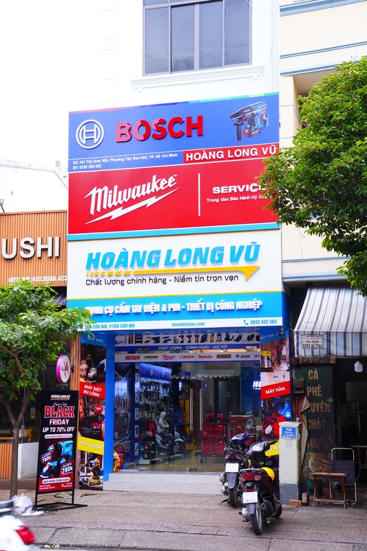 Hình ảnh hoạt động cửa hàng Hoàng Long Vũ